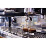 máquina de cafe com capuccino Interlagos